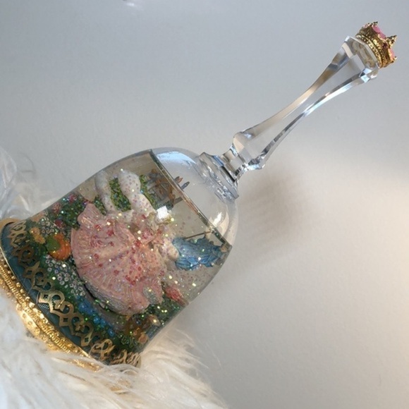 CINDERELLA | 1991 Cinderella Enchanted Moment Glass Bell Sparkle Snow Globe - Picture 11 of 11